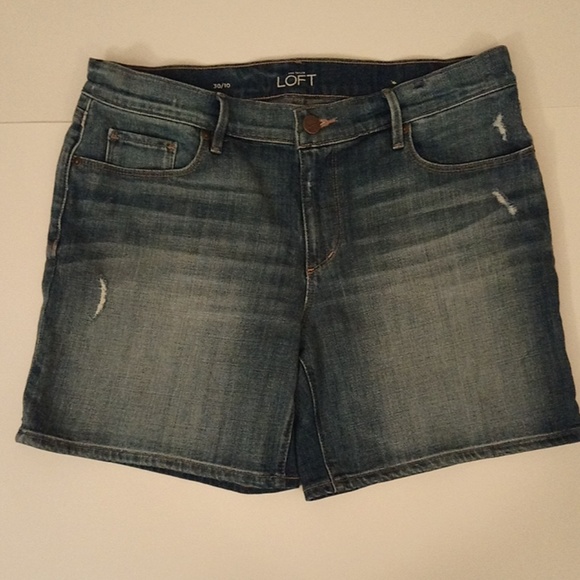 💢Distressed ANN TAYLOR LOFT Jean Shorts-Size 30 - Picture 1 of 5